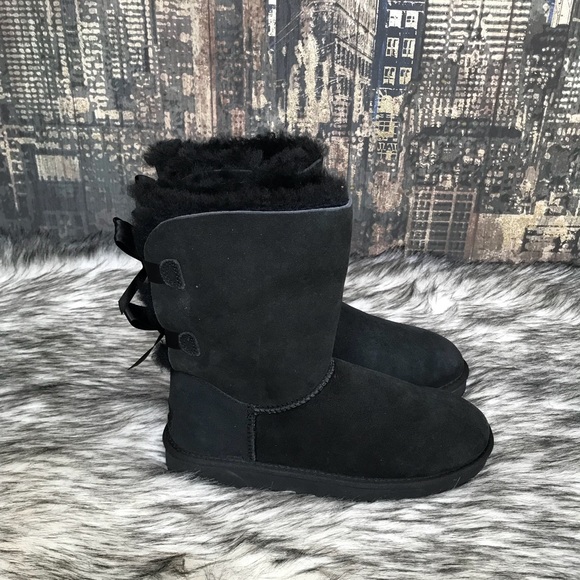 UGG Shoes - ✨ Women’s UGG Bailey Bow Short in Black ✨